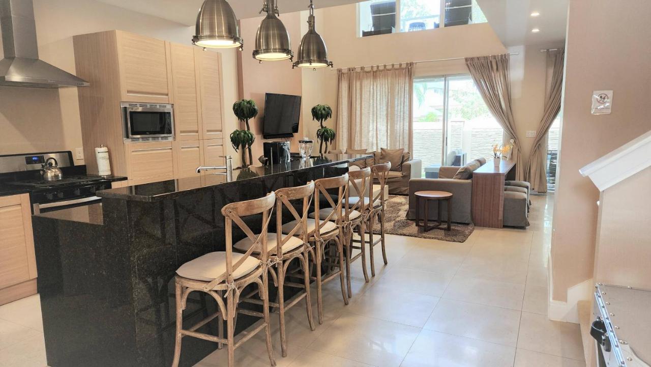 7639 Magic Village Luxury 3Suites Near 192 Disney Orlando Bagian luar foto