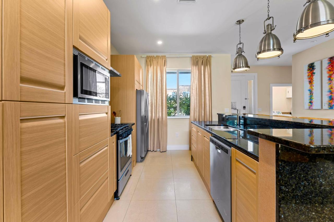 7639 Magic Village Luxury 3Suites Near 192 Disney Orlando Bagian luar foto